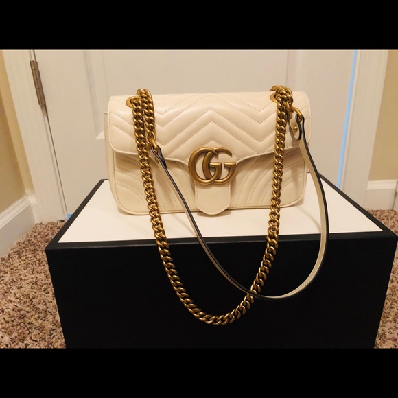 ❤️SOLD❤️ Gucci marmont matelasse small-Ivory - Picture 2 of 13